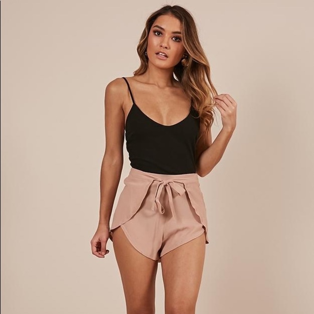 Showpo NEW Size 0 Tone It Down Shorts in Beige